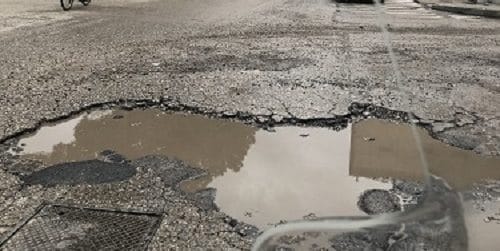 Buca asfalto